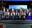 عکس دسته‌جمعی و پایانی همایش ما و غرب