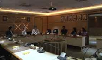 ارتباط ویدیوئی استاد طارق هاشمی نقد کتاب "اردو غزل نئی تشکیل"/ ناقدان: دکتر علی بیات و دکتر صدیق رجایی زاده /۱۴-۰۷-۹۴