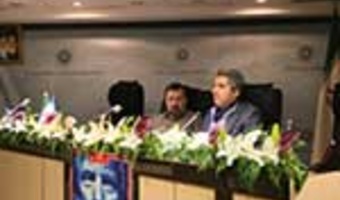 تأثیر سیاسی، اجتماعی و اقتصادی پدیده ترامپ و نقش انتقادی رسانه‌های هژمونیک جهانی/ دکتر الکساندر آزادگان - دکتر سید جواد میری/۶-۹-۹۵