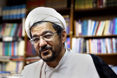  یادداشتی از دکتر مهدوی زادگان؛ امام خمینی(ره) فقاهت شیعی را از حاشیه وارد متن کرد